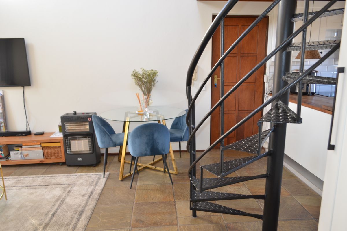 Bushveld Living Gorgeous 2 bed 1 bath don't wait for prices to rise - Photo 3