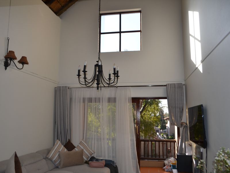 Bushveld Living Gorgeous 2 bed 1 bath don't wait for prices to rise - Photo 7