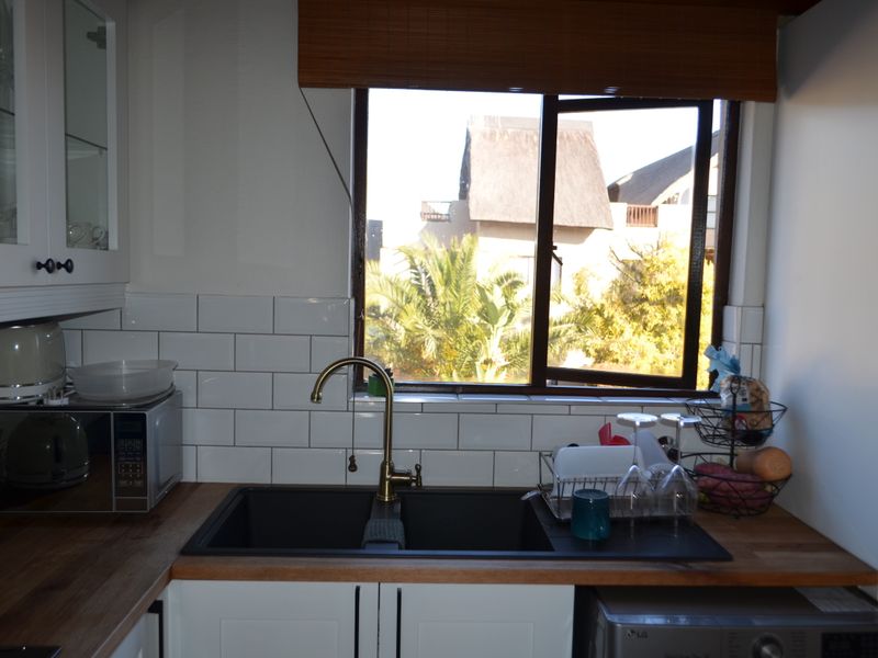 Bushveld Living Gorgeous 2 bed 1 bath don't wait for prices to rise - Photo 6