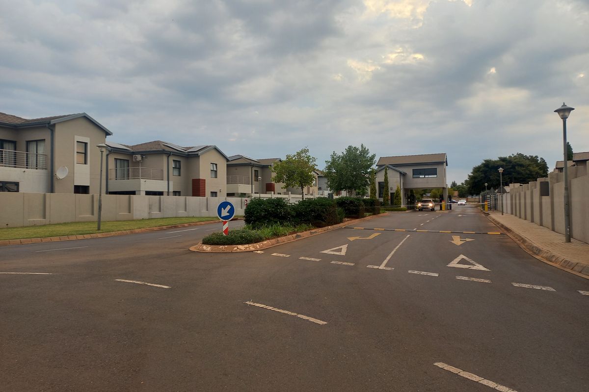 Vacant land in Du Vin estate - Photo 4