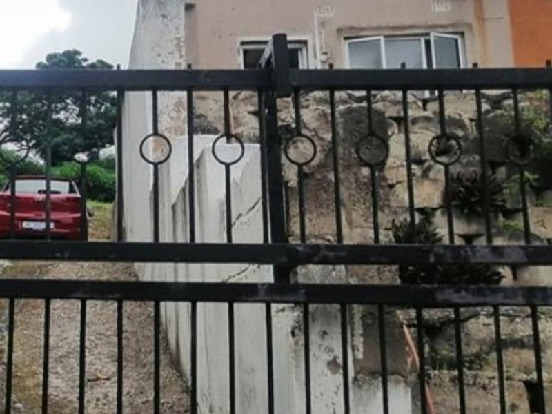 Lovely Home, Montford, Chatsworth - Photo 2