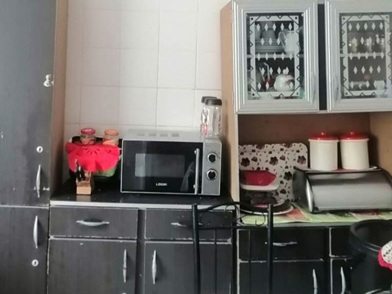 Lovely Home, Montford, Chatsworth - Photo 4