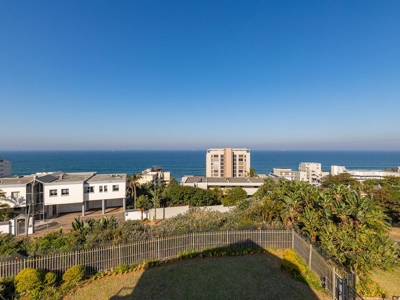 Nahanda Complex is situated in the heart of Umhlanga, and within a leisurely stroll to Umhlanga - Photo 3