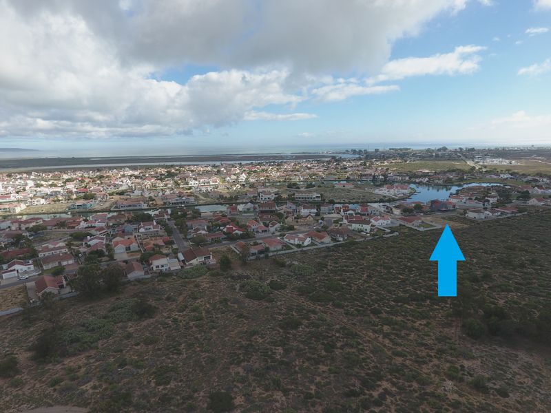 717 m2  of land situated in this stunning West Coast , Port Owen area. - Photo 4