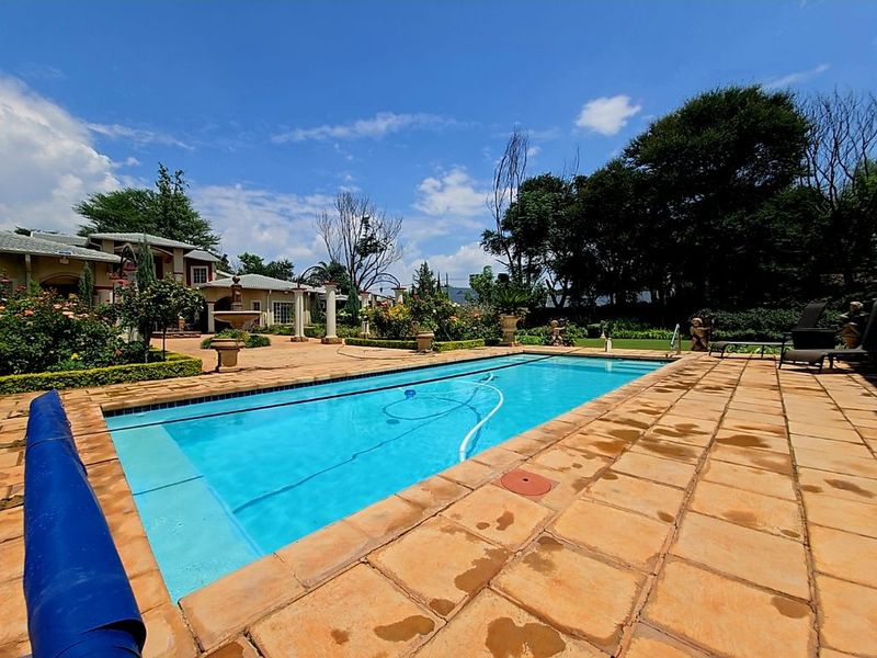 Once-in-a-Lifetime - Gorgeous Plot in a Prestigious Secure Estate only 4km from Zambezi Junction. - Photo 2