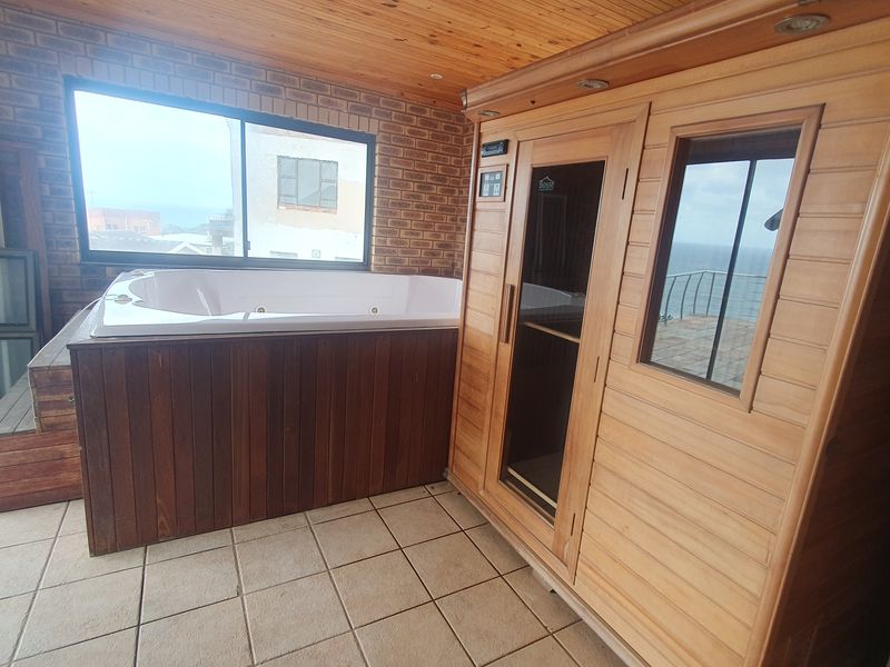 An Exquisite Oceanview Residence - Photo 5