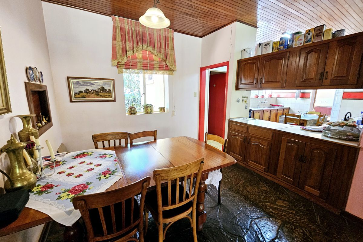 Incredible family home for sale in Skuldbult area, Louis Trichardt - Photo 5