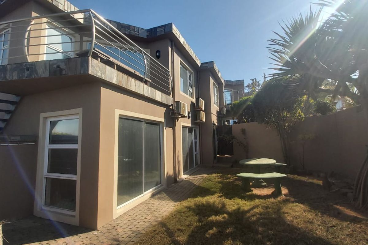 An Exquisite Beachfront Residence - Photo 3