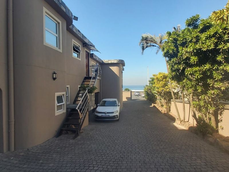 An Exquisite Beachfront Residence - Photo 6