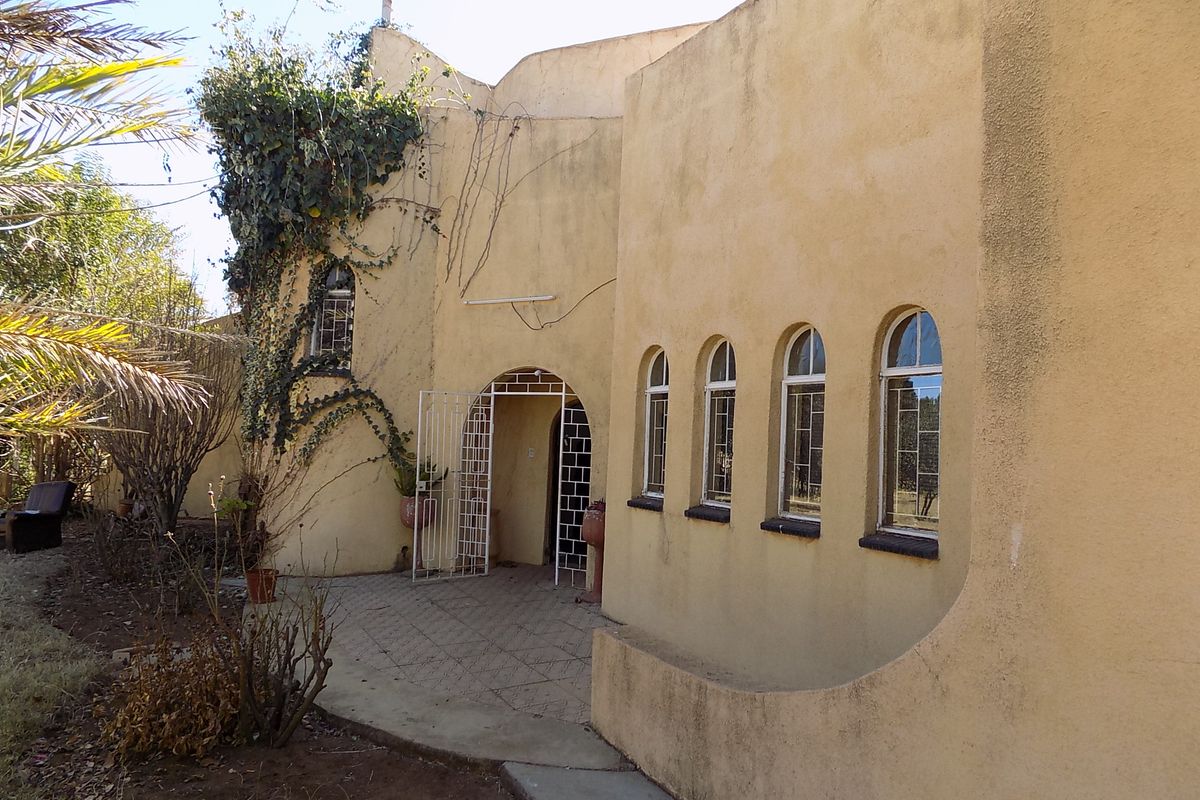 Your dream house awaits! - Photo 3