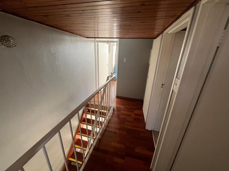 2 bedroom apartment overlooking Johannesburg and Bedfordview - Photo 8