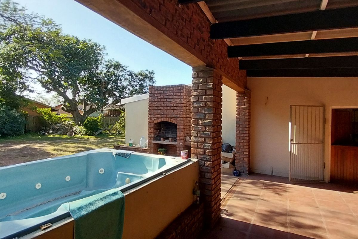 3 Bedroom House in Southport. - Photo 2