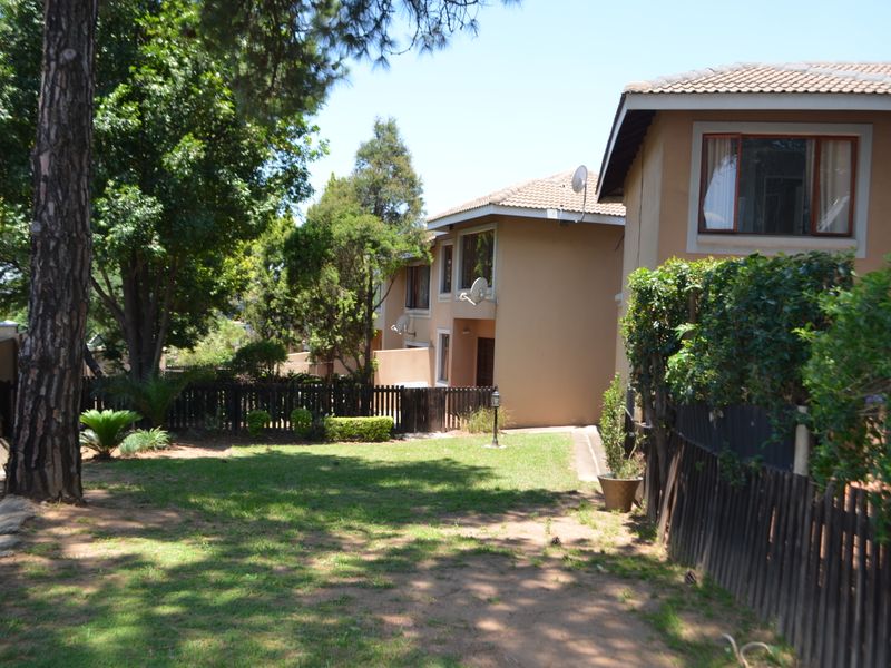 Investor Only 2 Bed 2 Bath with tenant for one year included - Photo 2