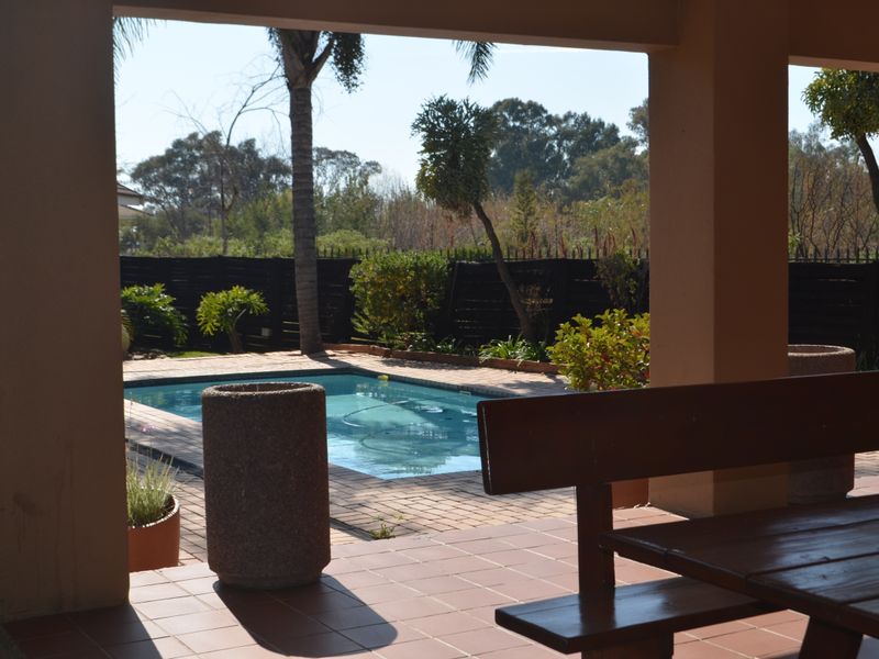 Investor Only 2 Bed 2 Bath with tenant for one year included - Photo 7