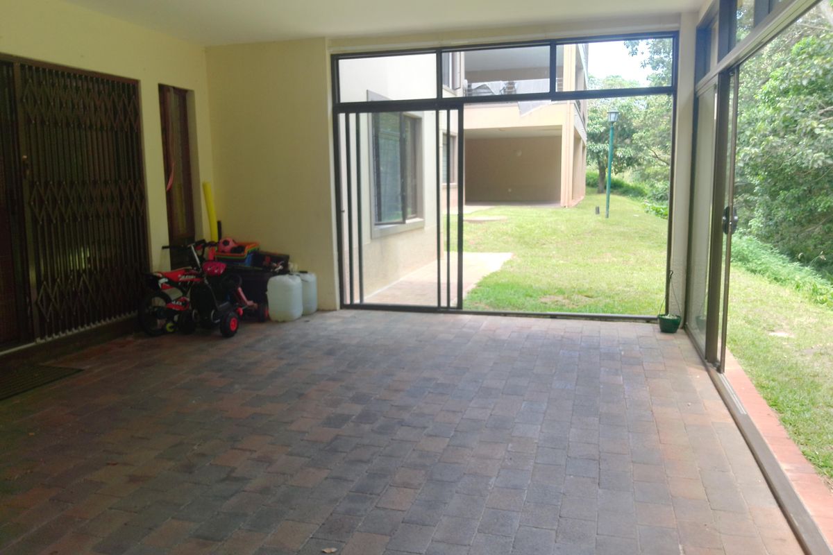 4 Bedroom Townhouse in an Estate at St Michaels. - Photo 5
