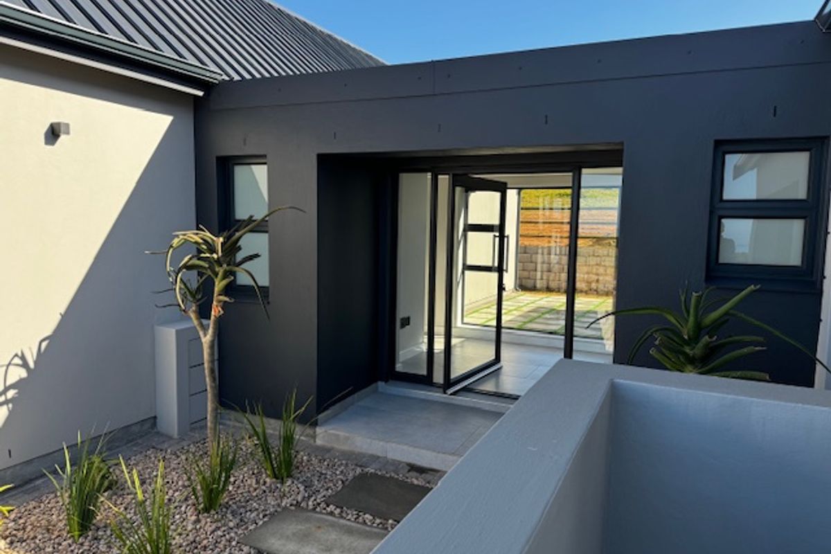 House For Sale In Hartenbos - Photo 3