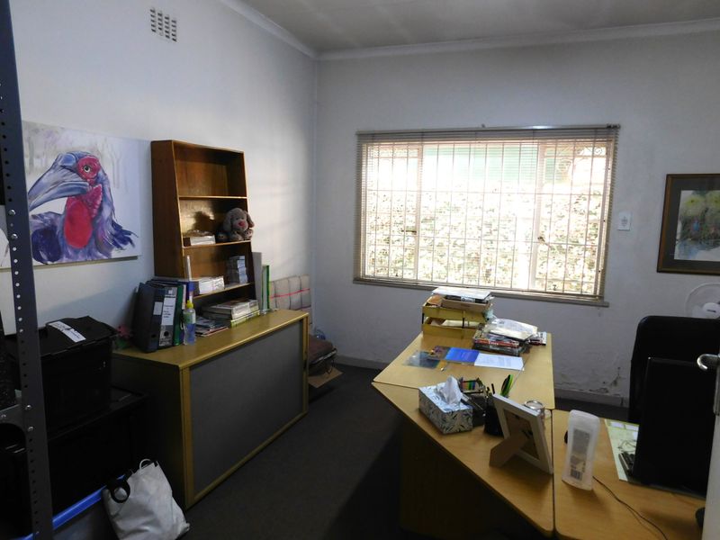 A Think-out- of –the- Box  property in Riviera - Photo 10