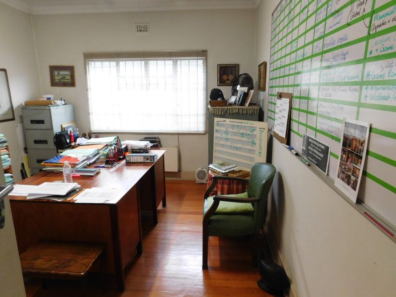 A Think-out- of –the- Box  property in Riviera - Photo 7