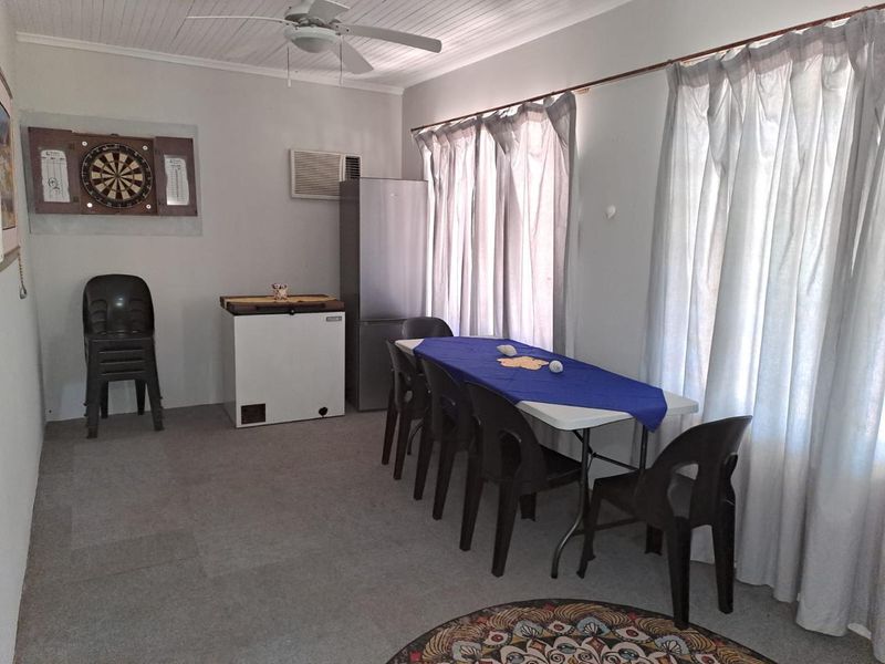 Charming Coastal Retreat in Tugela Mouth: Perfect for Airbnb and More! - Photo 5