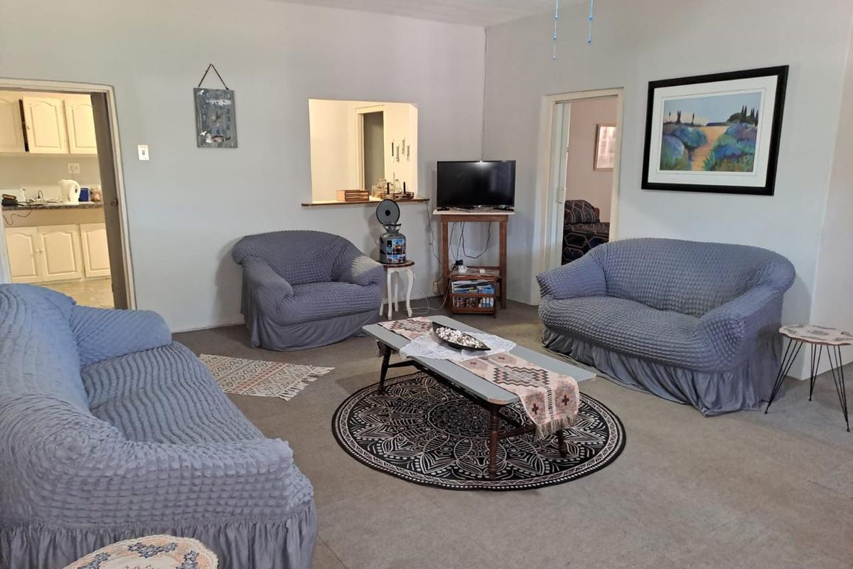 Charming Coastal Retreat in Tugela Mouth: Perfect for Airbnb and More! - Photo 4