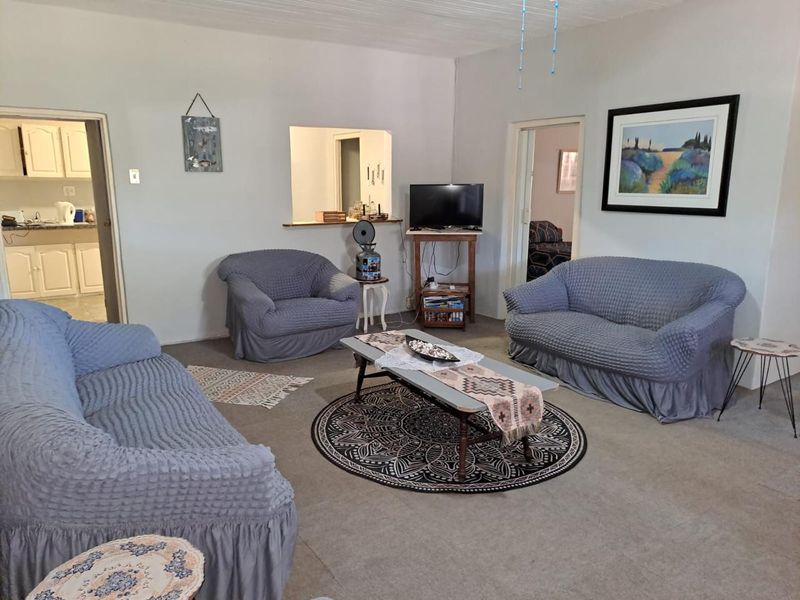 Charming Coastal Retreat in Tugela Mouth: Perfect for Airbnb and More! - Photo 4