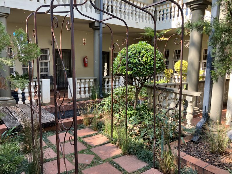 Beautufull Guest House in a Quiet Area - Photo 3