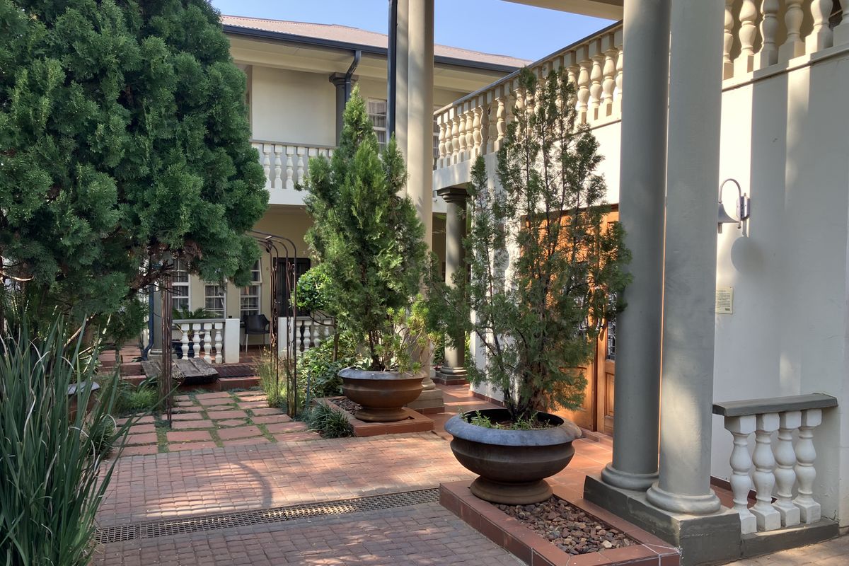 Beautufull Guest House in a Quiet Area - Photo 4