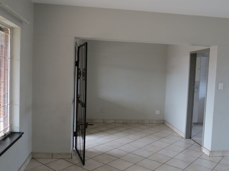 Duplex Flats in a Security Complex - Photo 5