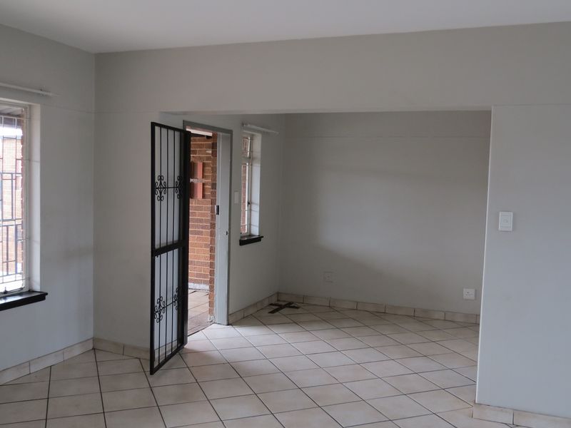 Duplex Flats in a Security Complex - Photo 7