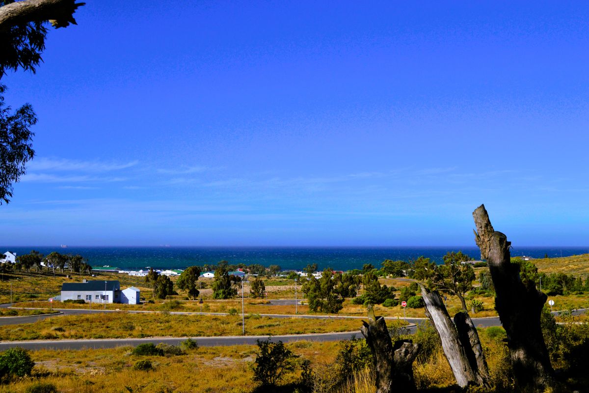 400m2 Plot for sale for only R399 000-00 in Kapteinskloof, St Helena Bay, West Coast - Photo 4