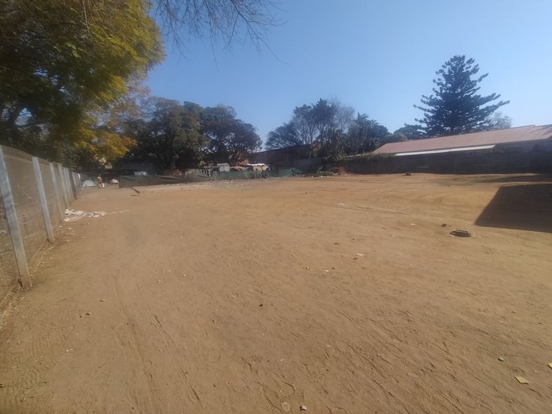 Discover a prime commercial opportunity with this 2552 square meter erf in Pretoria North, - Photo 10