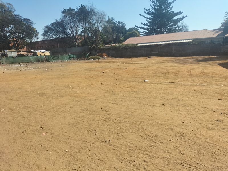 Discover a prime commercial opportunity with this 2552 square meter erf in Pretoria North, - Photo 6