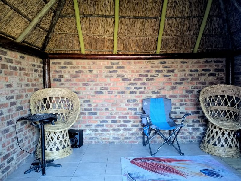 Newly build three bedroom house readily available - Photo 10