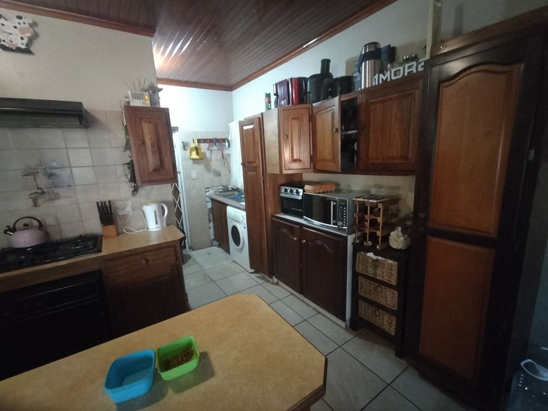 Stunning townhouse for sale in Amandasig, Akasia – perfect for families and investors ali - Photo 7