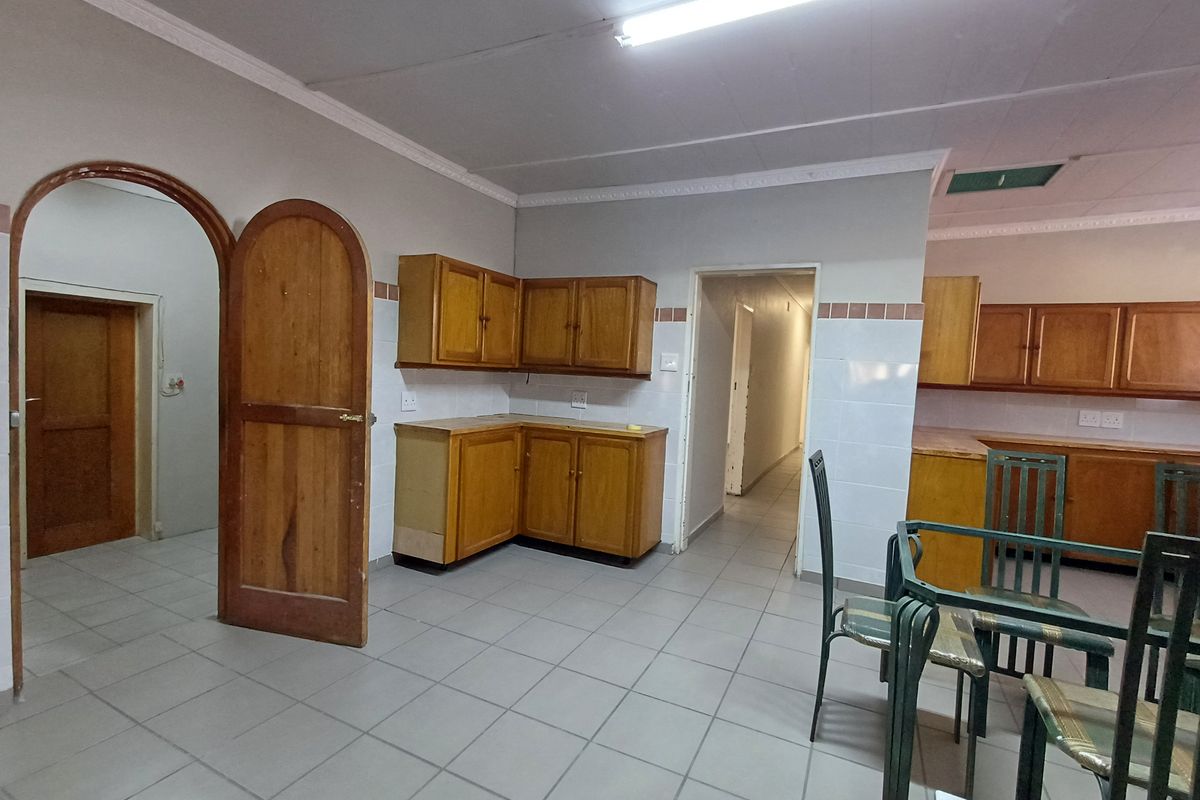 The pure definition of Prime Location - Photo 4