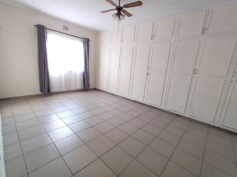 The pure definition of Prime Location - Photo 7