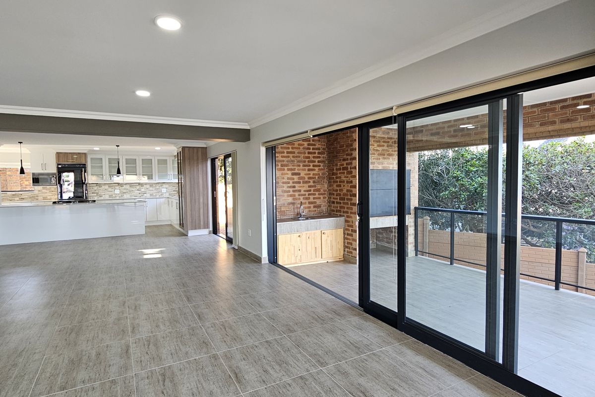 Elegant and Secure - Contemporary Design with Exquisite Finishes! - Photo 2