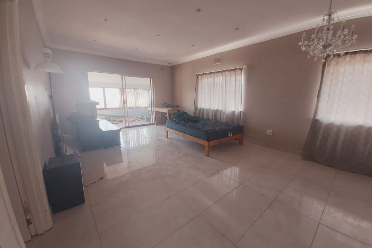 Remodeled Family Home With Income - Photo 4