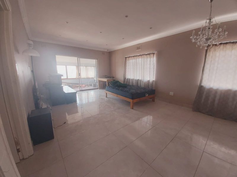 Remodeled Family Home With Income - Photo 4