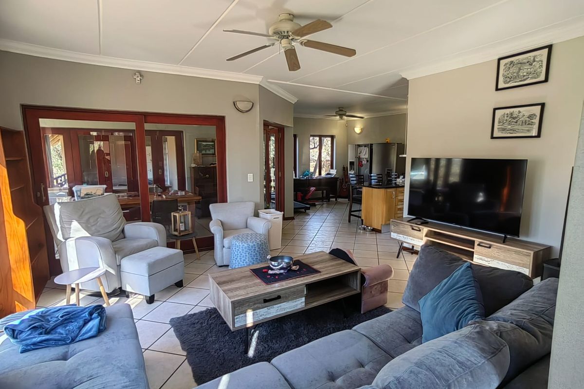 House for sale in Vaal De Grace Nature Reserve - Photo 5