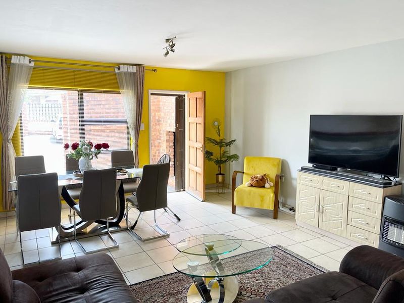 Two bedroom apartment for sale in Secunda - Photo 4
