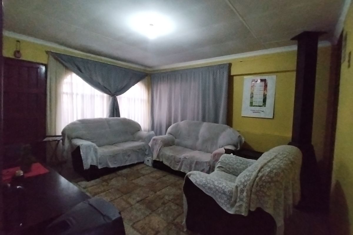 3-bedroom home located next to local amenities - Photo 5