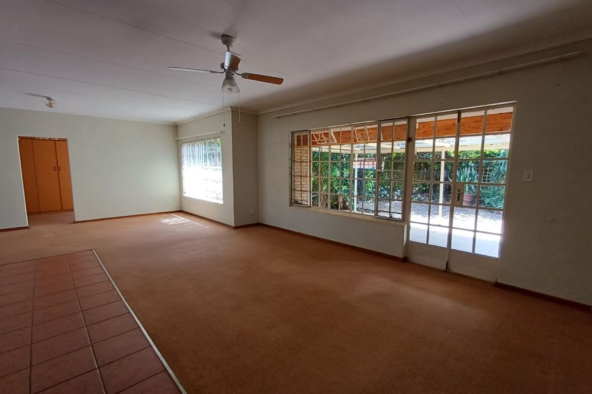 FOR THE YOUNG SENIORS. - Photo 4