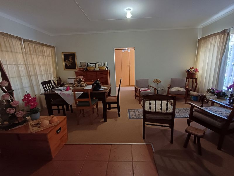 FOR THE YOUNG SENIORS. - Photo 10