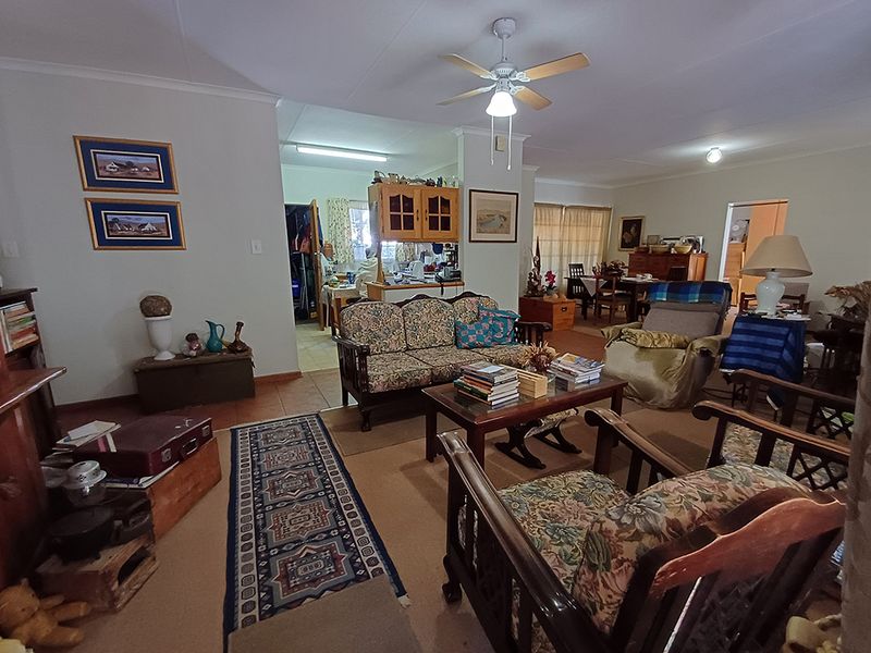 FOR THE YOUNG SENIORS. - Photo 6