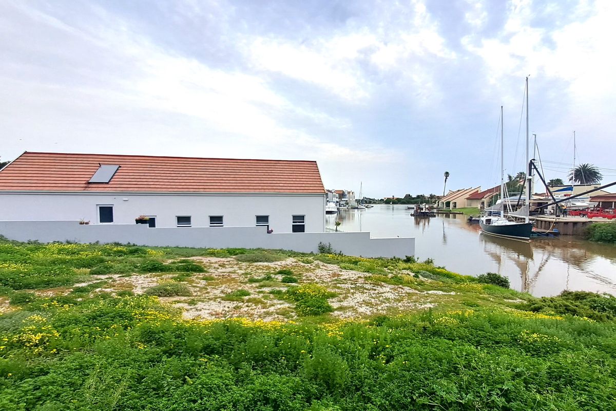 480 m2  of land situated in this stunning West Coast , Admiral Island - Port Owen area. - Photo 2