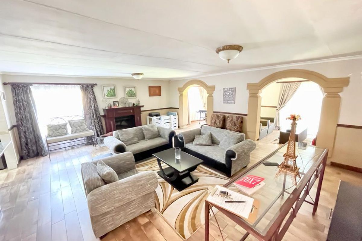 Three bedroom home for sale in Secunda - Photo 5