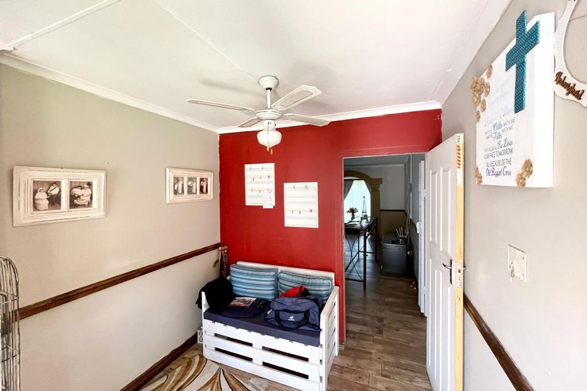 Three bedroom home for sale in Secunda - Photo 4