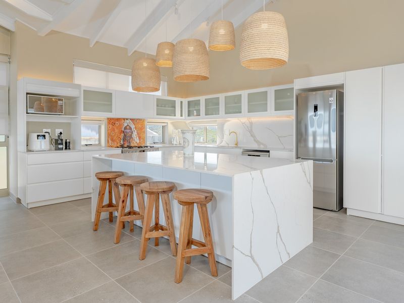 Oceanfront Oasis in the Blue Bay Private Estate - Photo 6