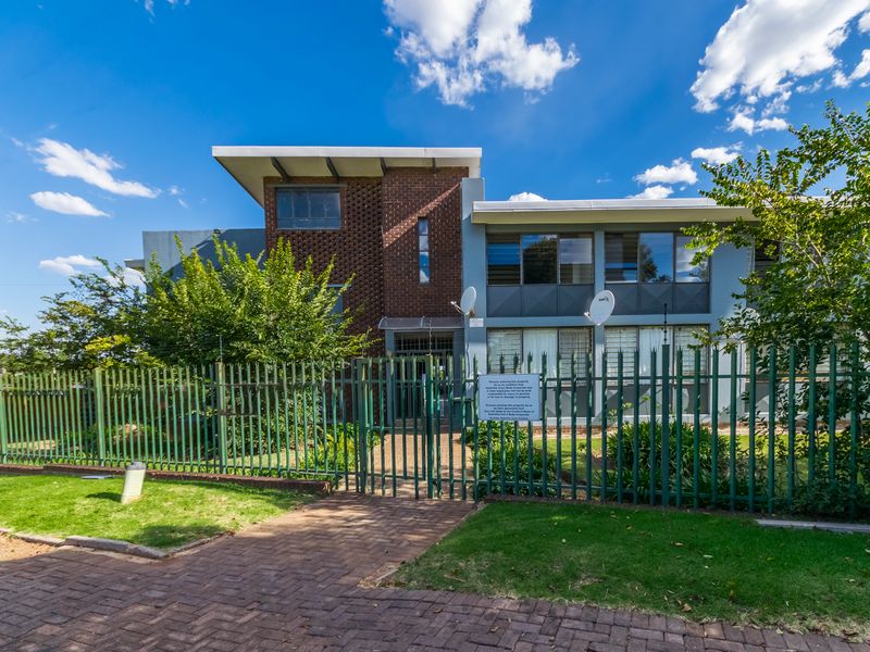 SPACIOUS 2 BEDROOM APARTMENT IN MINDALORE! - Photo 4